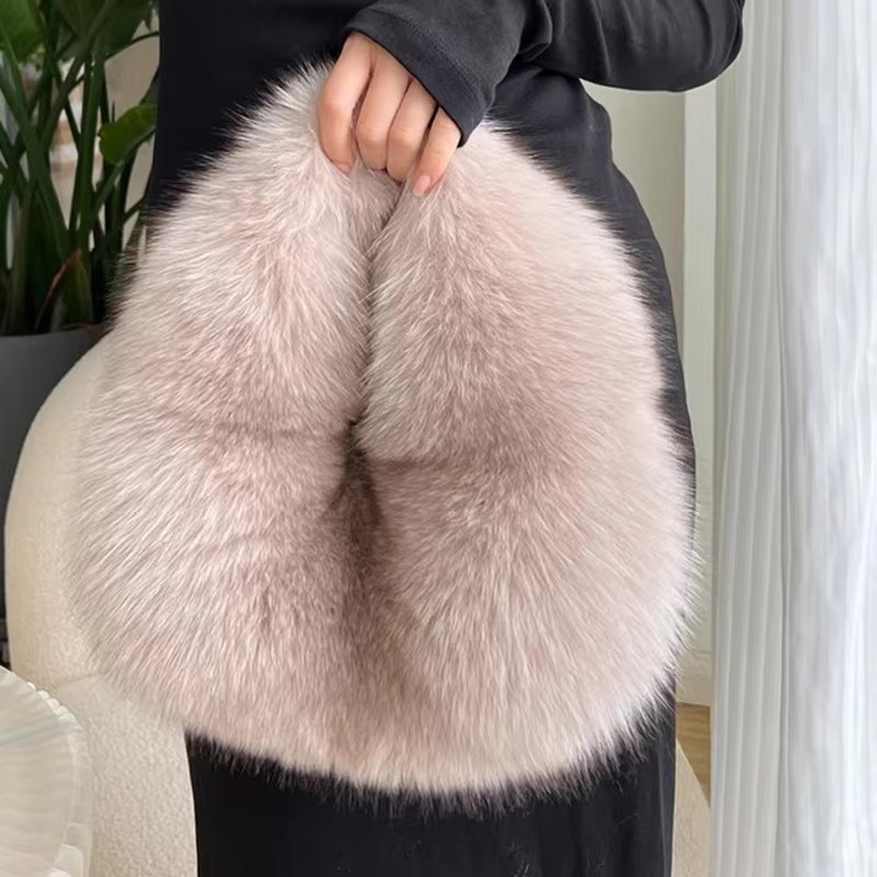Women Bags On Sale - Moda Yumuşak Peluş Yarım Ay Çantalar