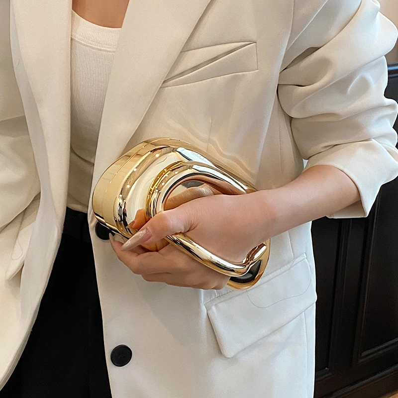 Altın Kapatma Kutusu Debriyaj  - Women Bags 2026 Trends incelemesi ve fiyatı
